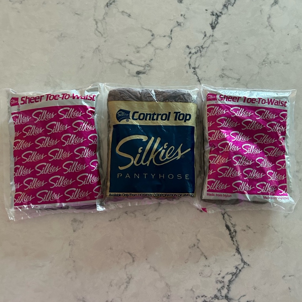 NWT Vintage Silkies Pantyhose Tights
